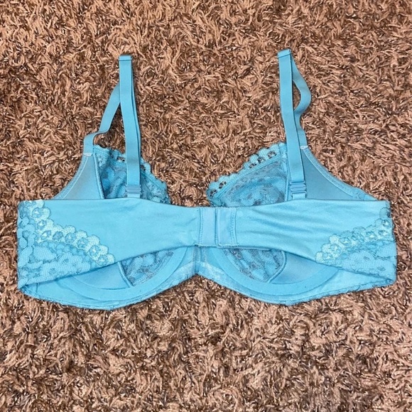 Victoria’s Secret bra - Picture 2 of 4